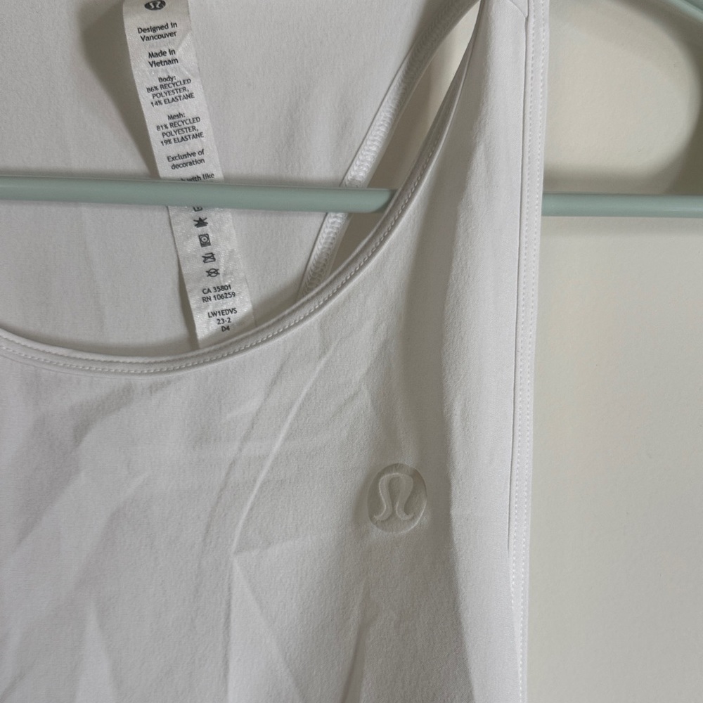 lululemon athletica Classic White Tank Top / C7 - Picture 2 of 4